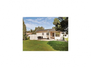 Three-Bedroom Holiday Home in Vaggerlose
